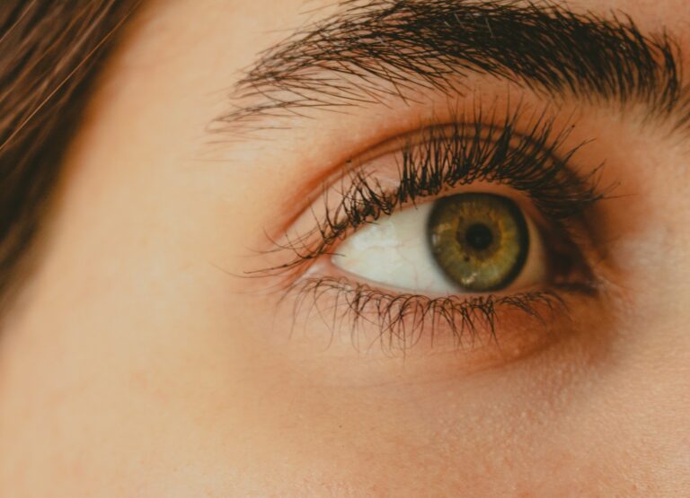 Rehaussement de cils et Mascara semi-permanent